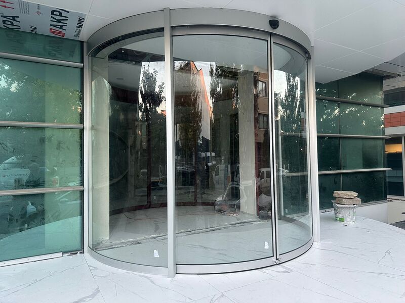 Porta automática circular CurveSlide