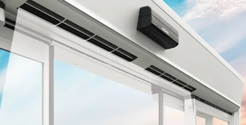 Porta automática de vidro FAAC Airslide com cortina de ar integrada