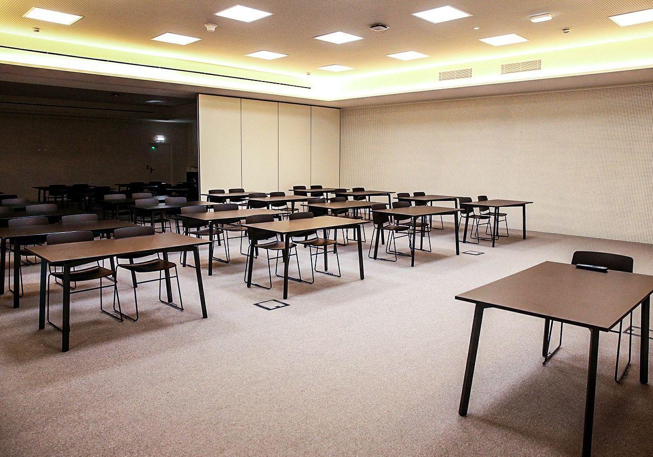 Parede móvel acústica instalada na sede da Liga Portugal no Porto
